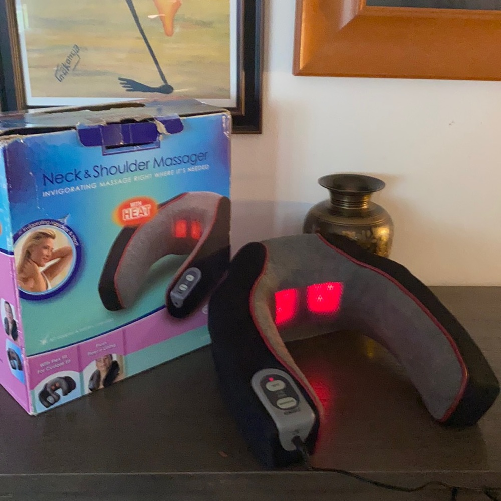 New:Homedics  Neck & Shoulder Massager